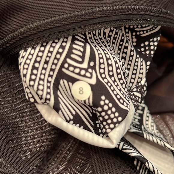 Lululemon City Sky Run Short - Picture 7 of 7